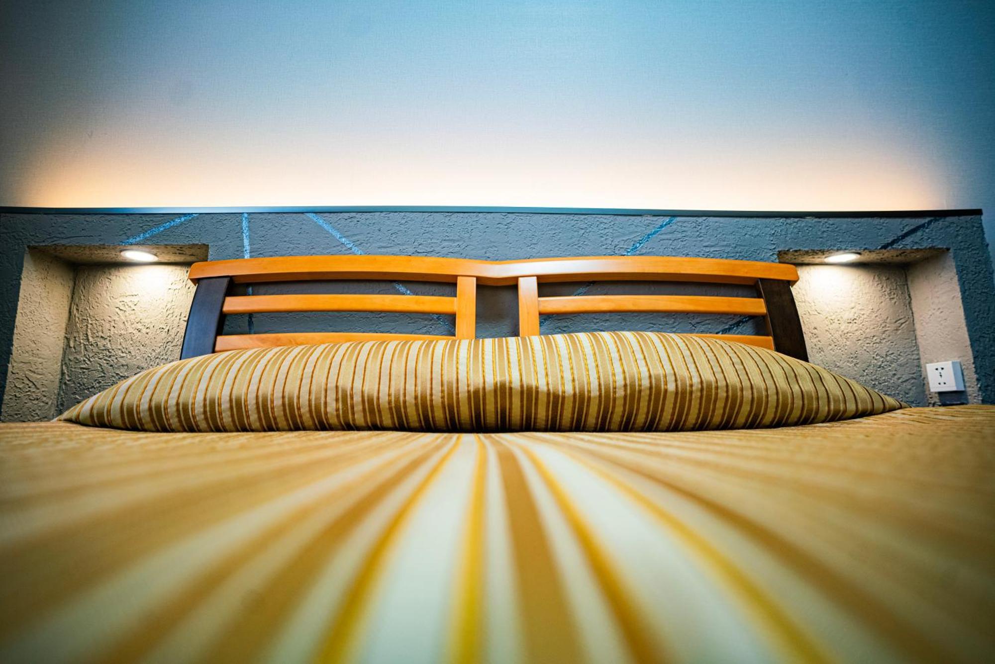 Tsolmon'S Serviced Apartments ウランバートル エクステリア 写真