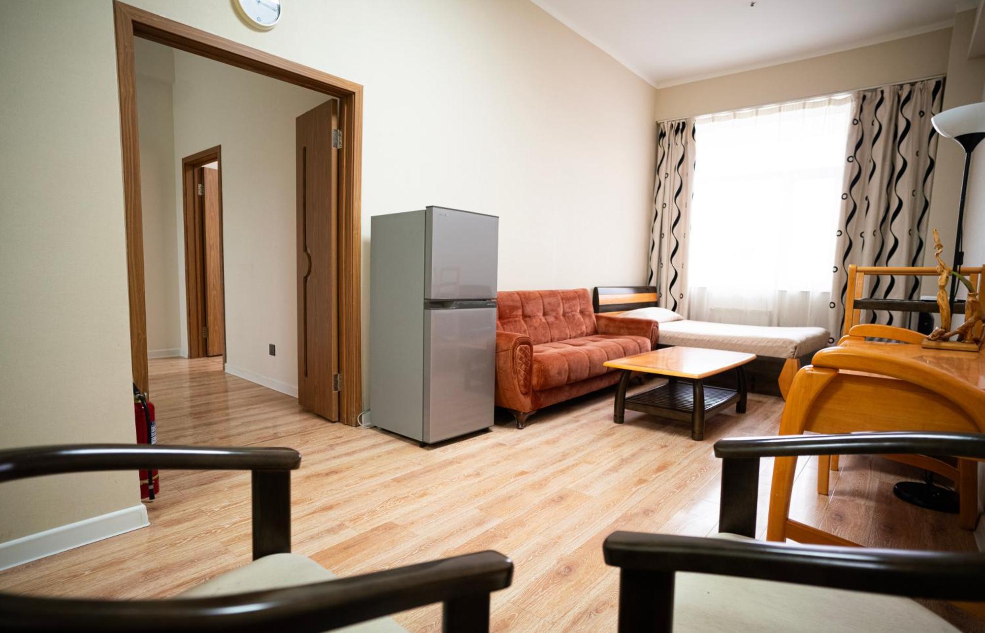Tsolmon'S Serviced Apartments ウランバートル エクステリア 写真