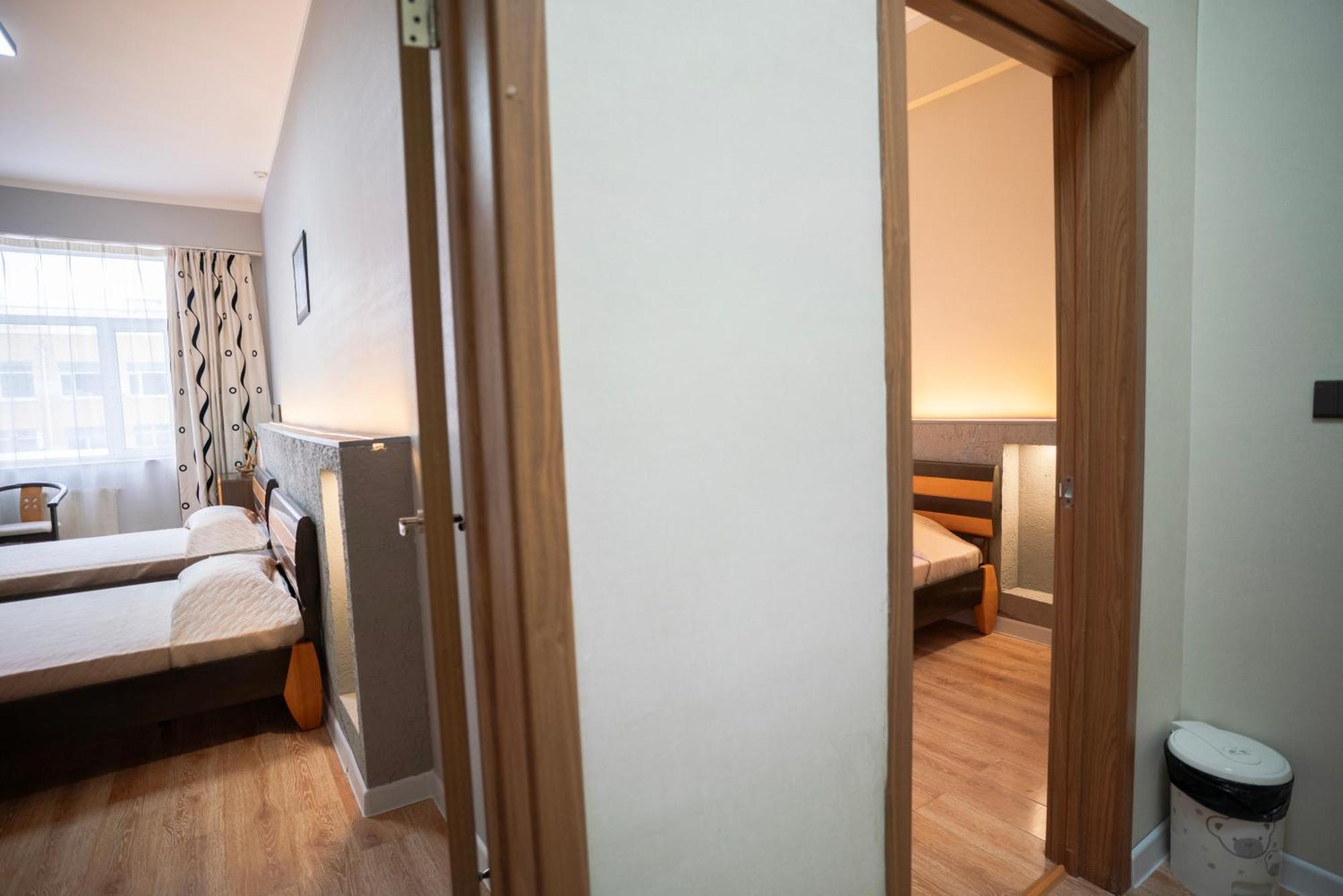 Tsolmon'S Serviced Apartments ウランバートル エクステリア 写真