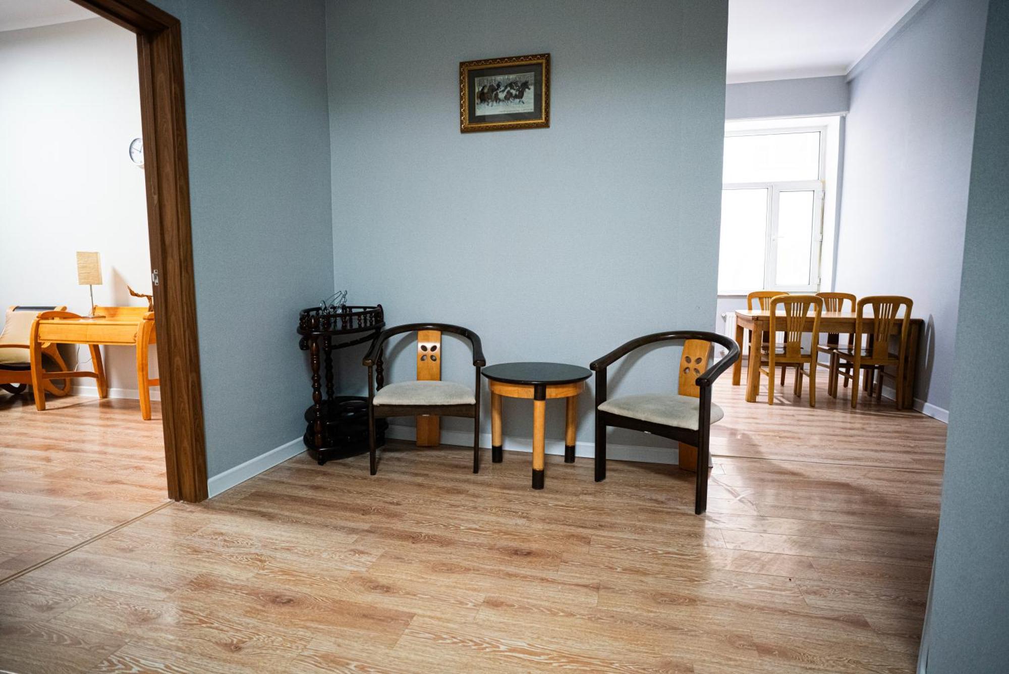 Tsolmon'S Serviced Apartments ウランバートル エクステリア 写真