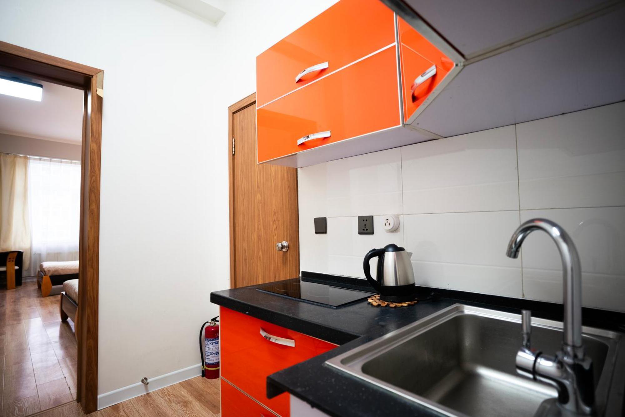 Tsolmon'S Serviced Apartments ウランバートル エクステリア 写真